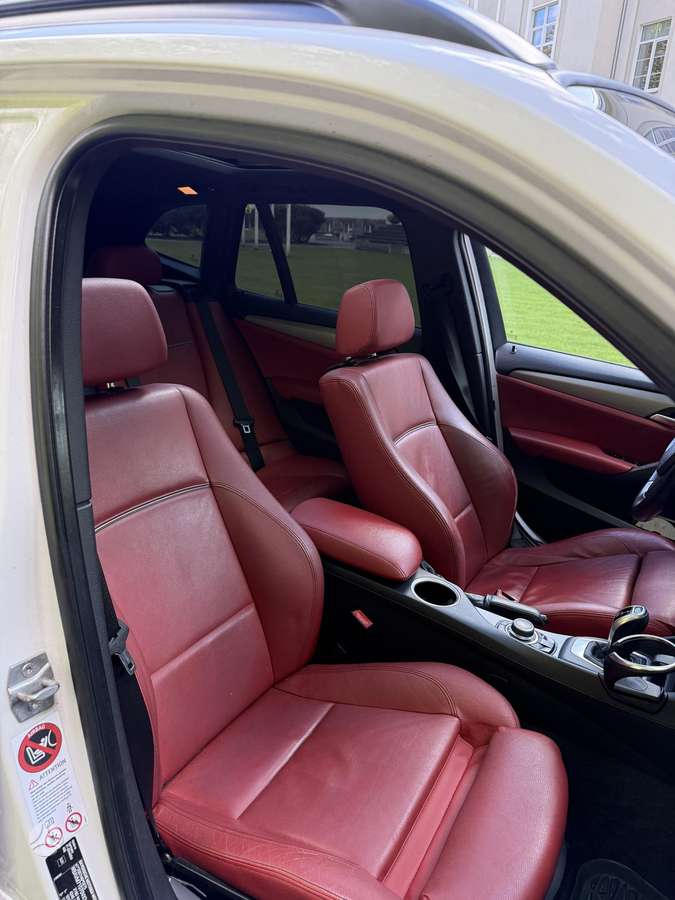 BMW X1 2012 — photo 5