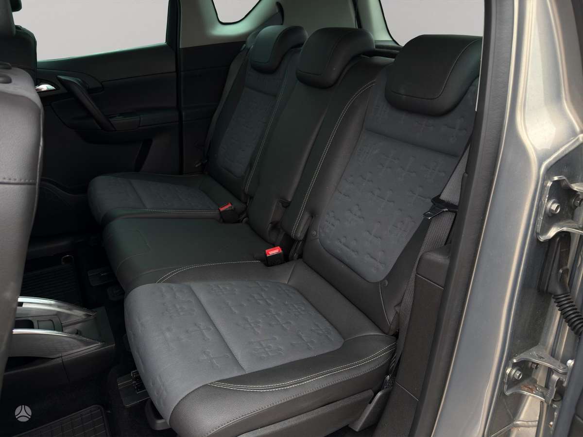 Opel Meriva 2010 — photo 11