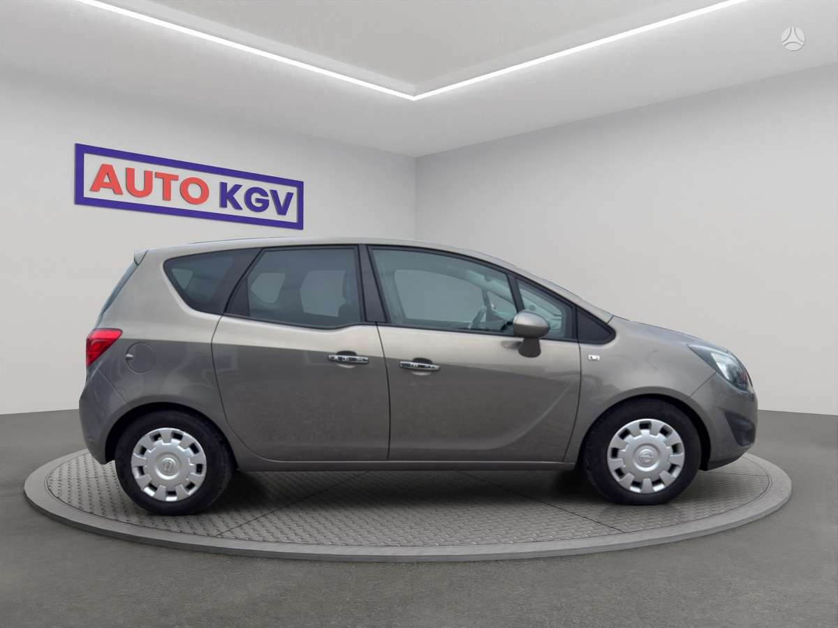 Opel Meriva 2010 — photo 6