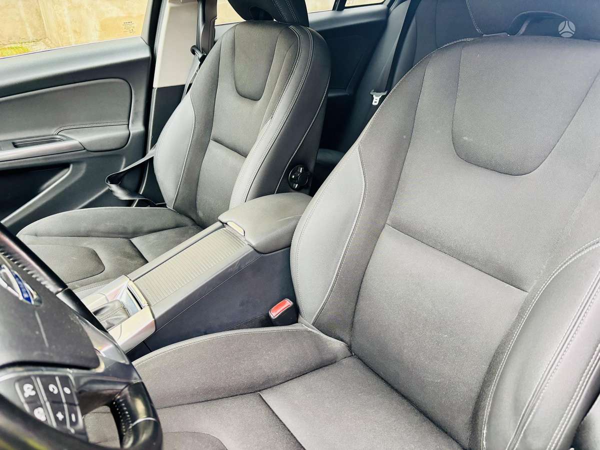 Volvo V60 2014 — photo 6