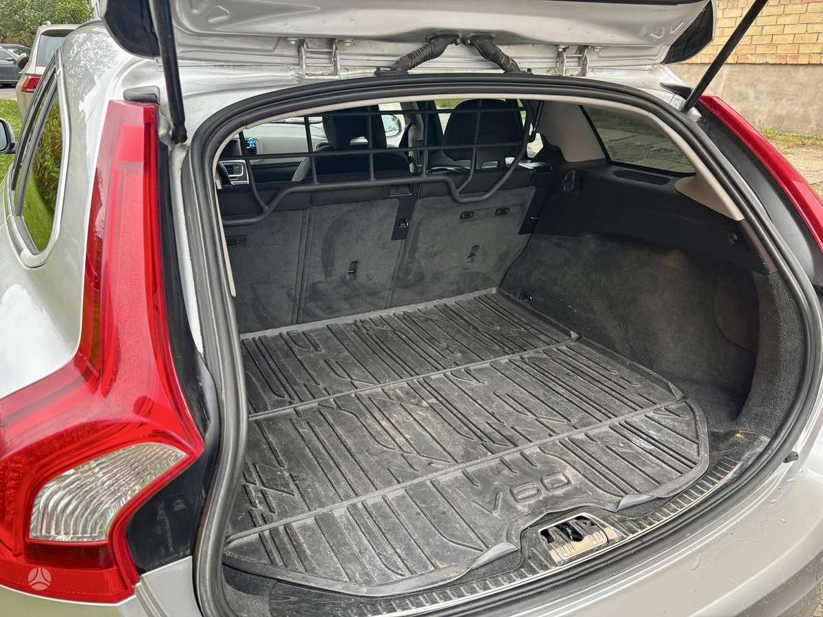 Volvo V60 2014 — photo 8