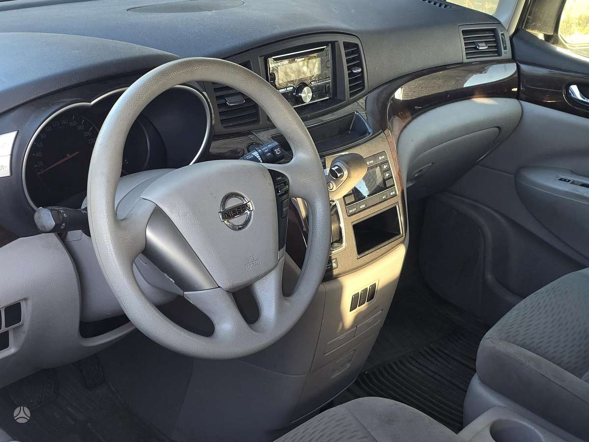 Nissan Quest 2015 — фото 9