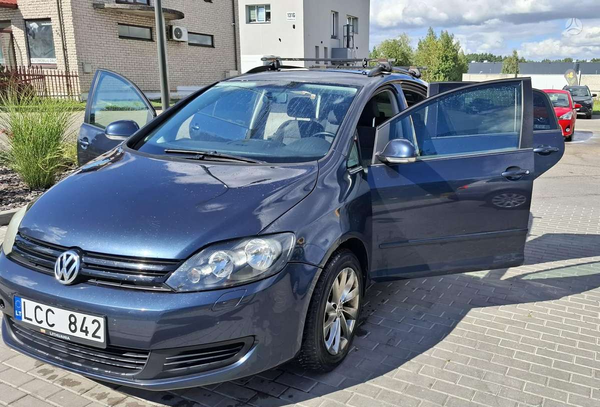 Volkswagen Golf, 2010