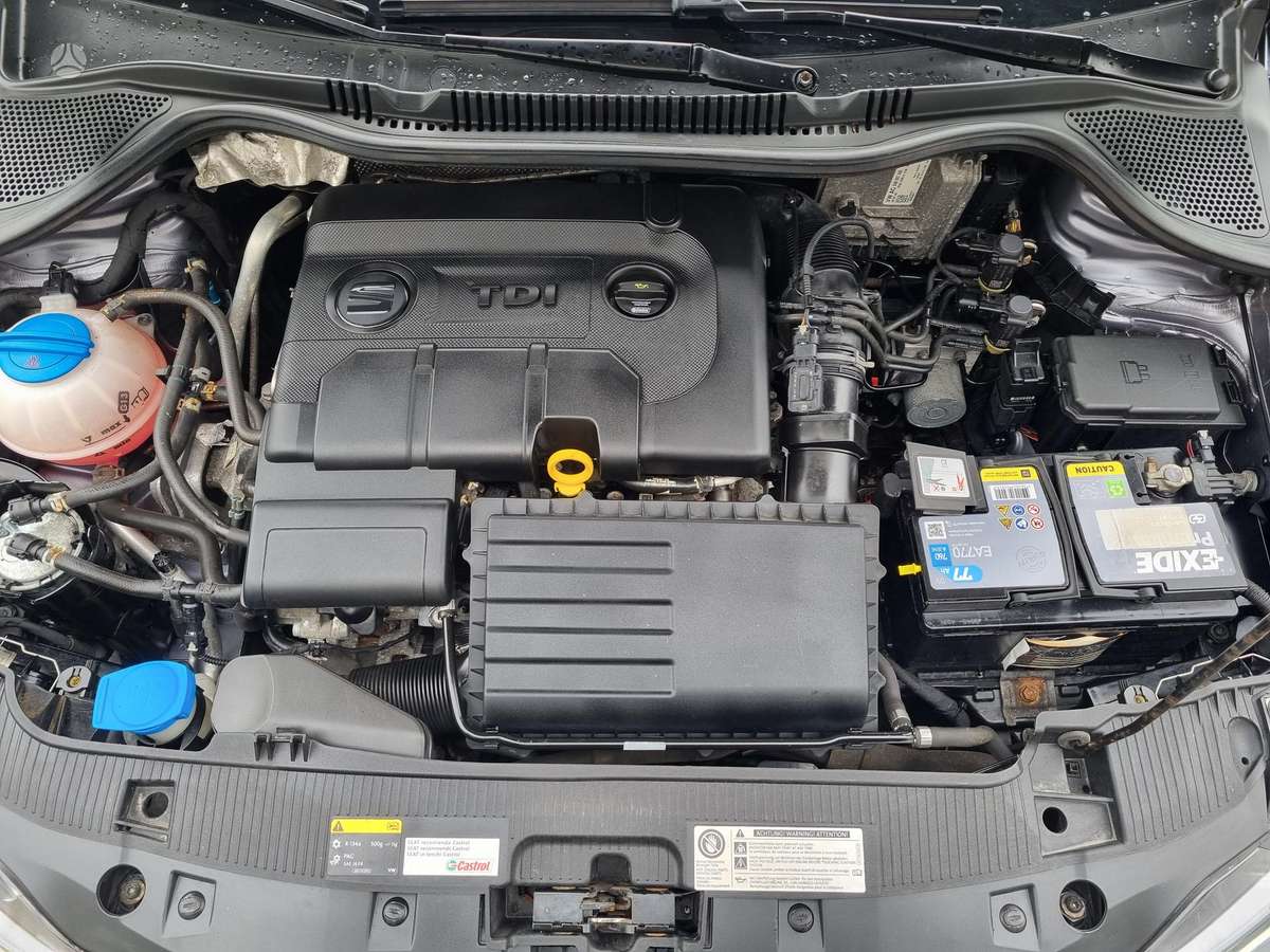 Seat Ibiza 2015 — photo 29