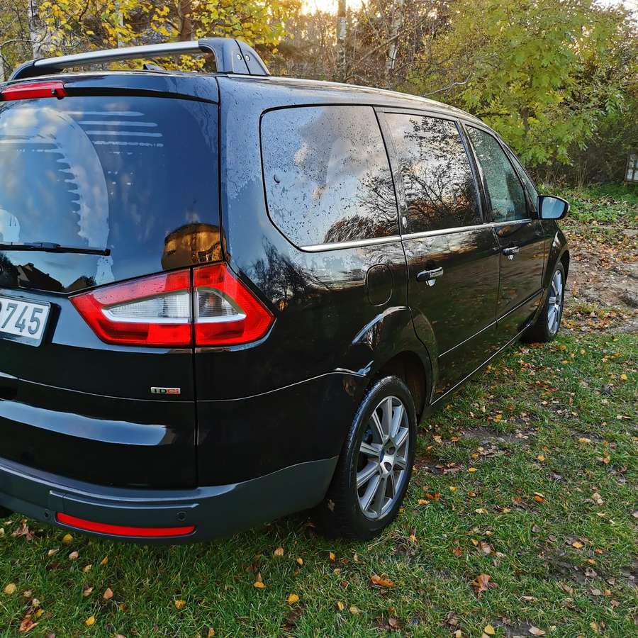Ford Galaxy 2008 — фото 10