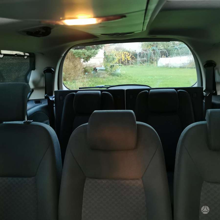 Ford Galaxy 2008 — вигляд ззаду