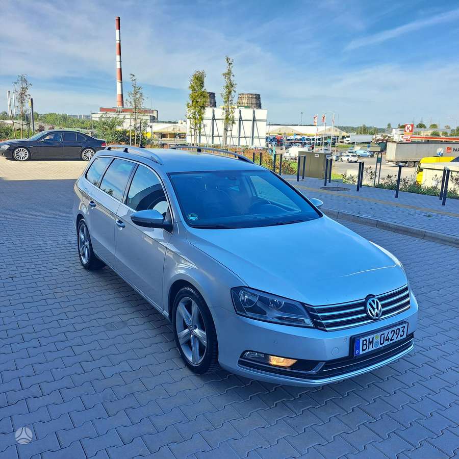 Volkswagen Passat 2011 — photo 12