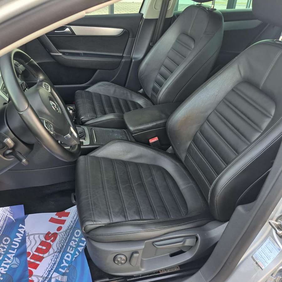 Volkswagen Passat 2011 — photo 19