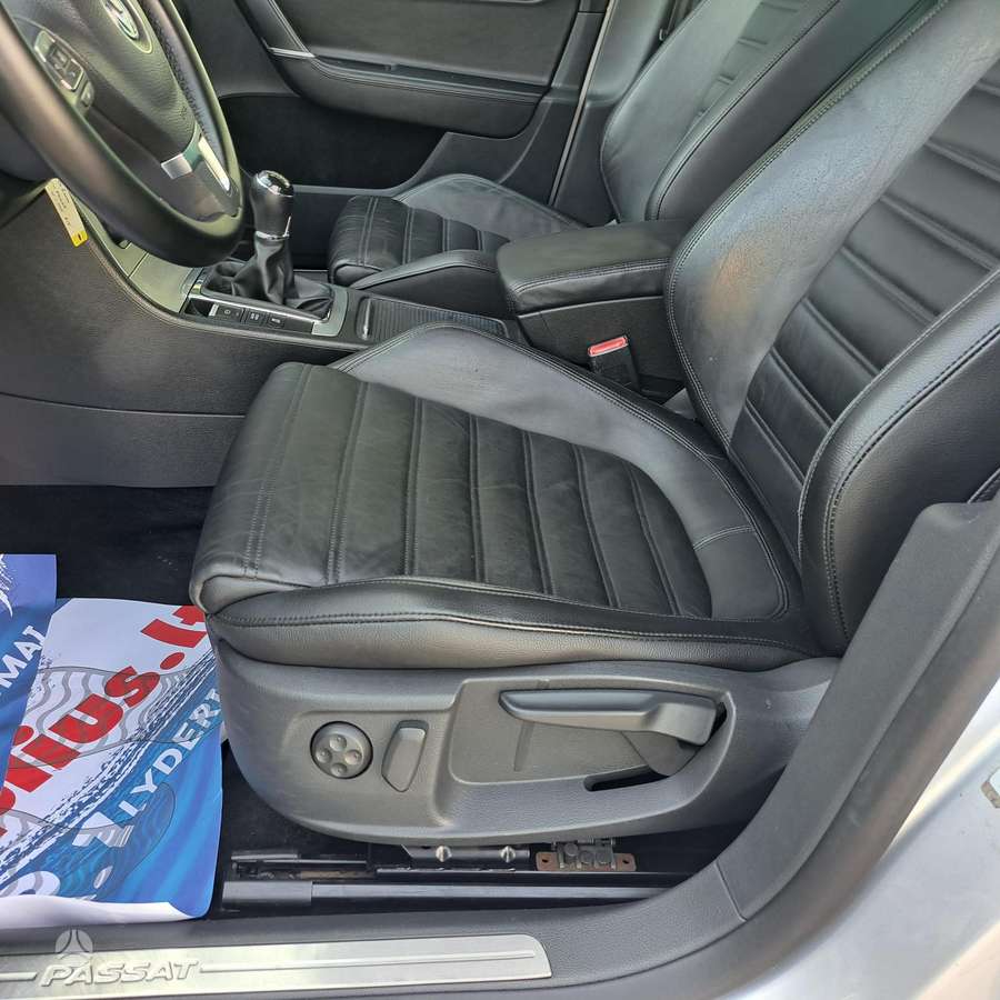 Volkswagen Passat 2011 — photo 21