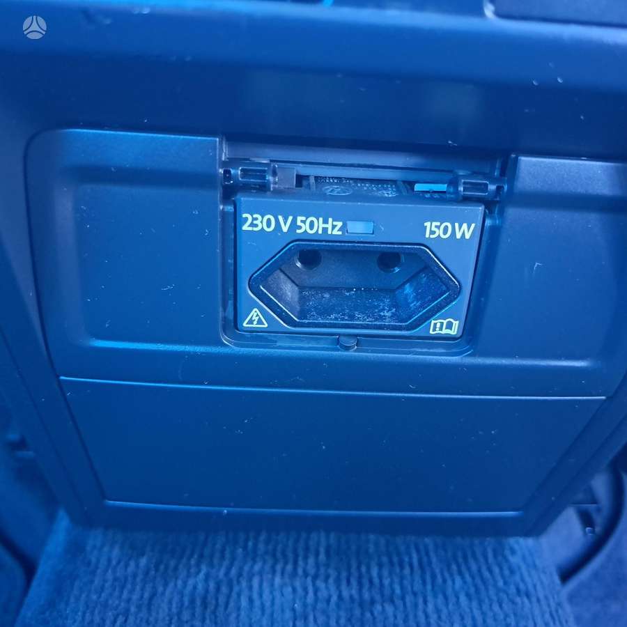 Volkswagen Passat 2011 — photo 23