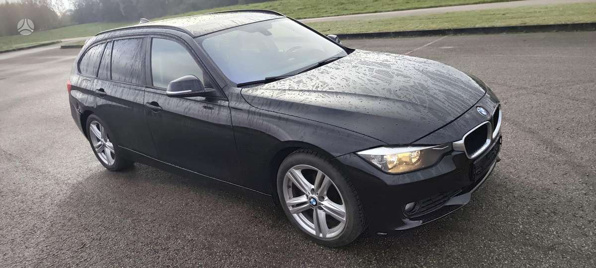 BMW 316 2013 — салон