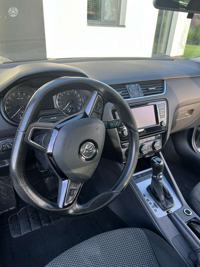 Skoda Octavia 2015 — фото 20