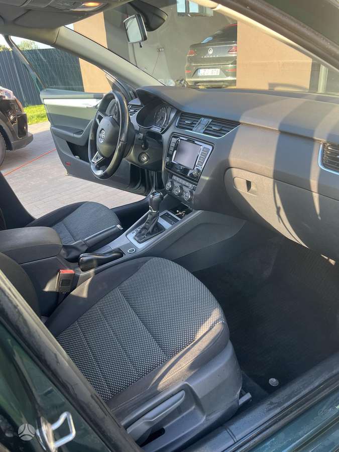 Skoda Octavia 2015 — фото 22