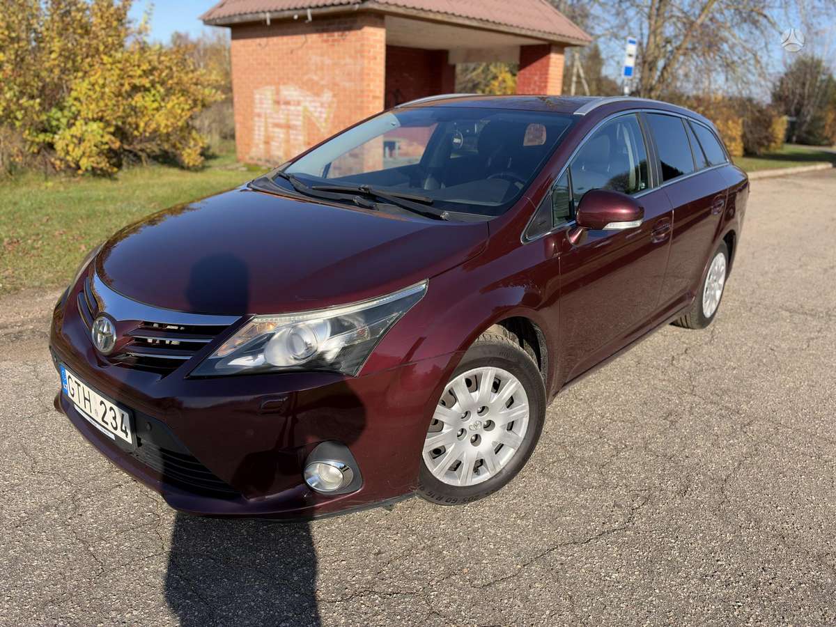 Toyota Avensis, 2013