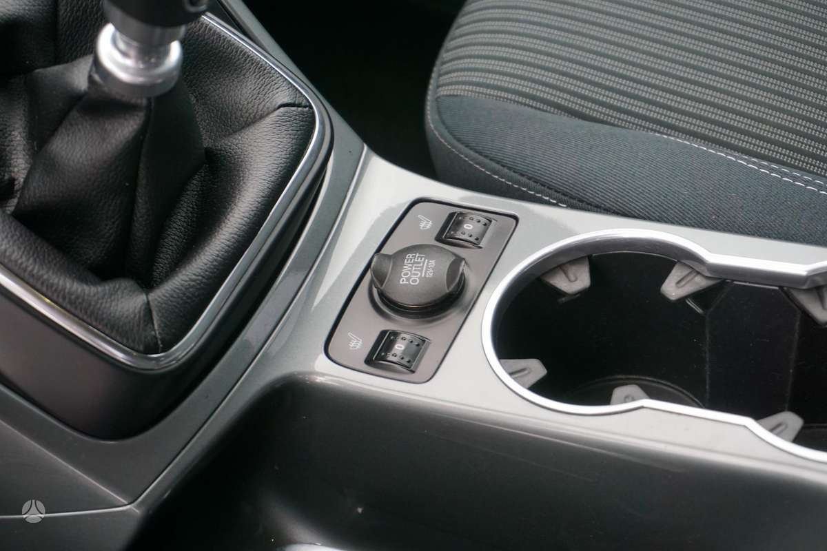 Ford C-MAX 2012 — фото 16
