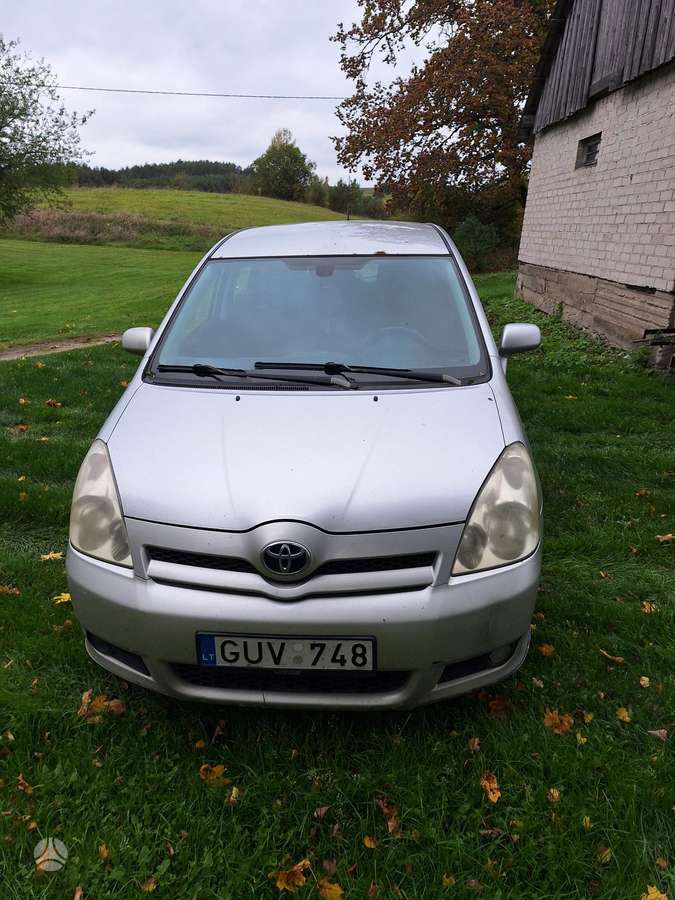 Toyota Corolla 2006 — салон