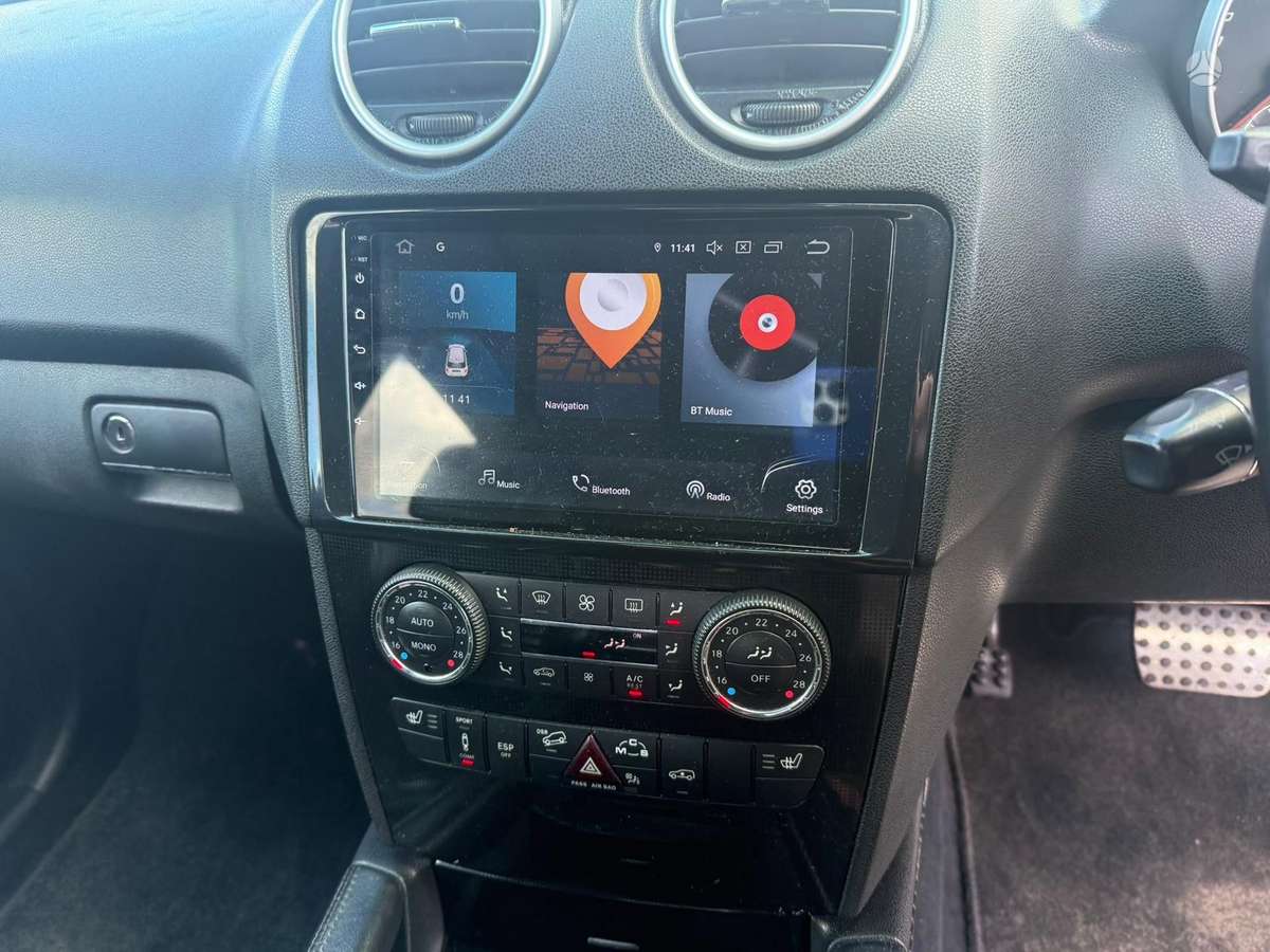 Mercedes-Benz ML63 2008 — photo 12