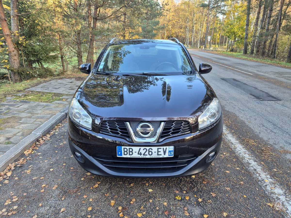 Nissan Qashqai 2010 — вигляд ззаду
