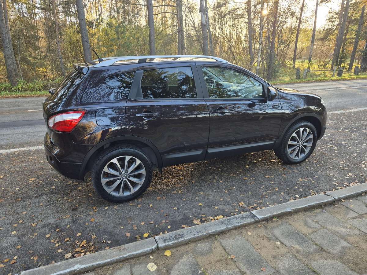 Nissan Qashqai 2010 — двигун 1461 cm³, 106 HP (78kW)