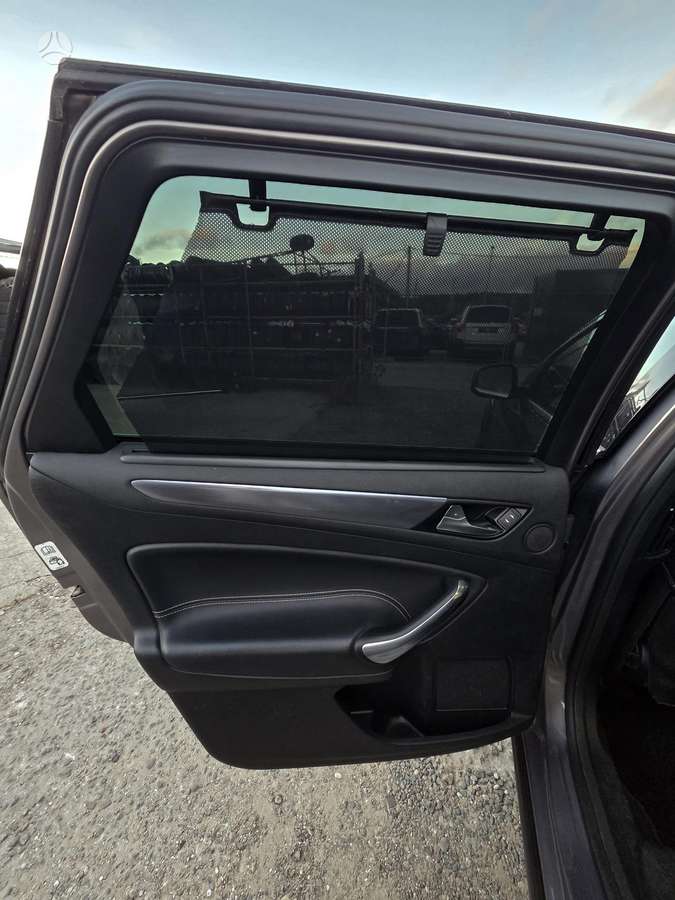 Ford Mondeo 2012 — photo 15