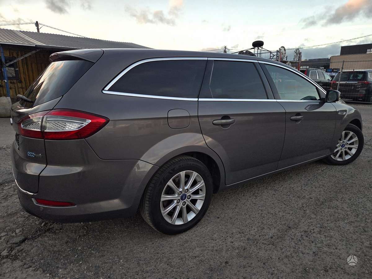 Ford Mondeo 2012 — photo 6