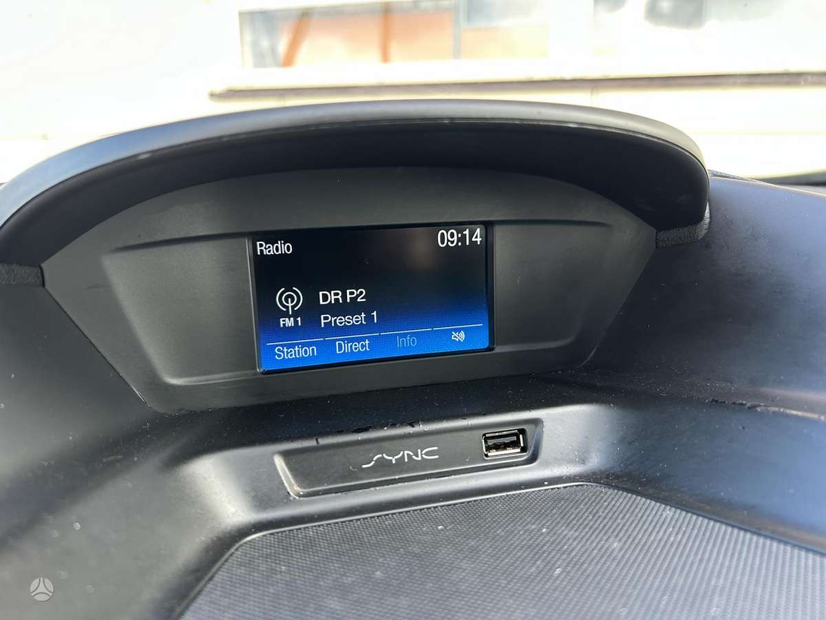 Ford C-MAX 2015 — фото 24