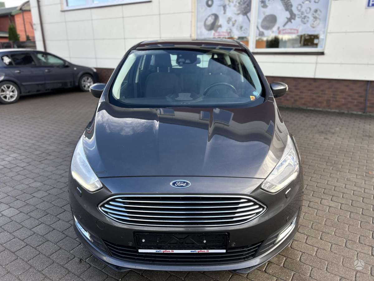 Ford C-MAX 2015 — салон