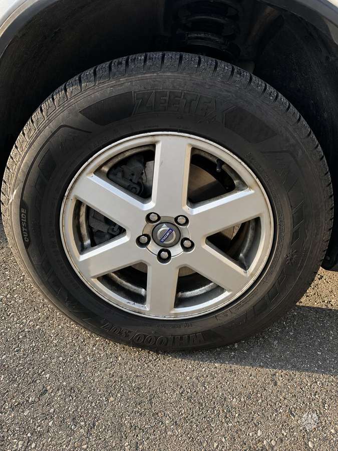 Volvo XC90 2011 — photo 9