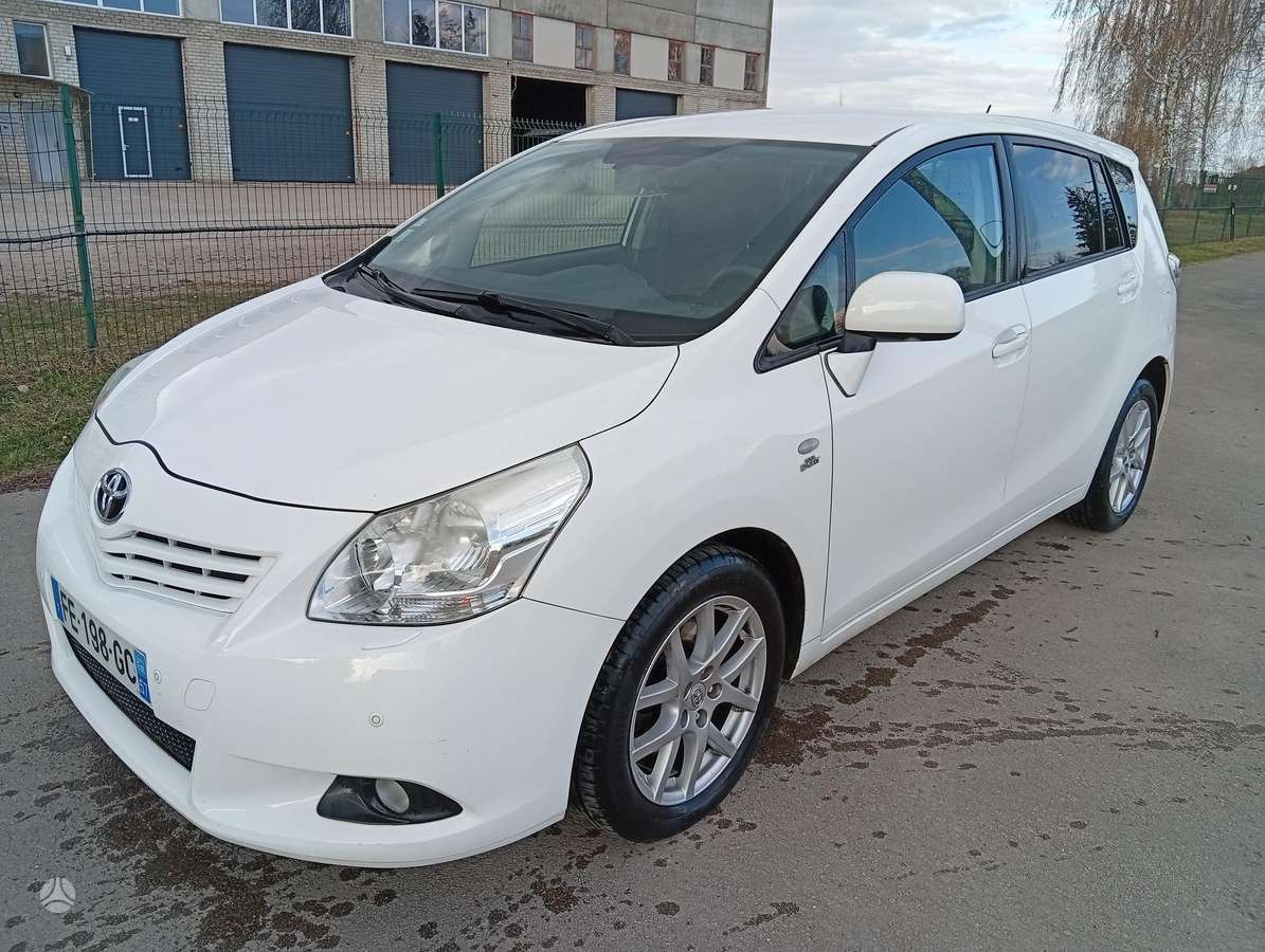 Toyota Verso 2011 — photo 5