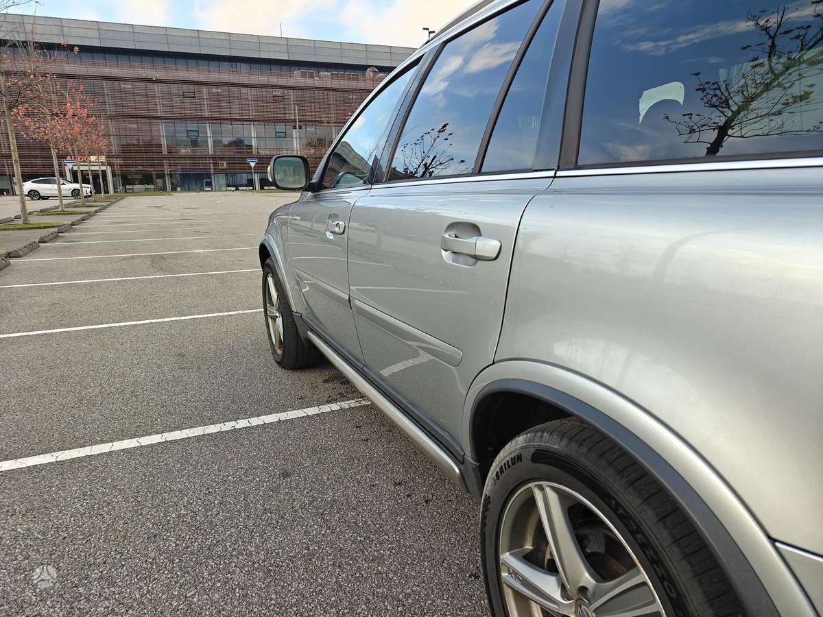 Volvo XC90 2009 — photo 18