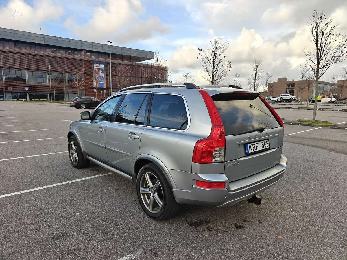 Volvo XC90 2009 — rear view