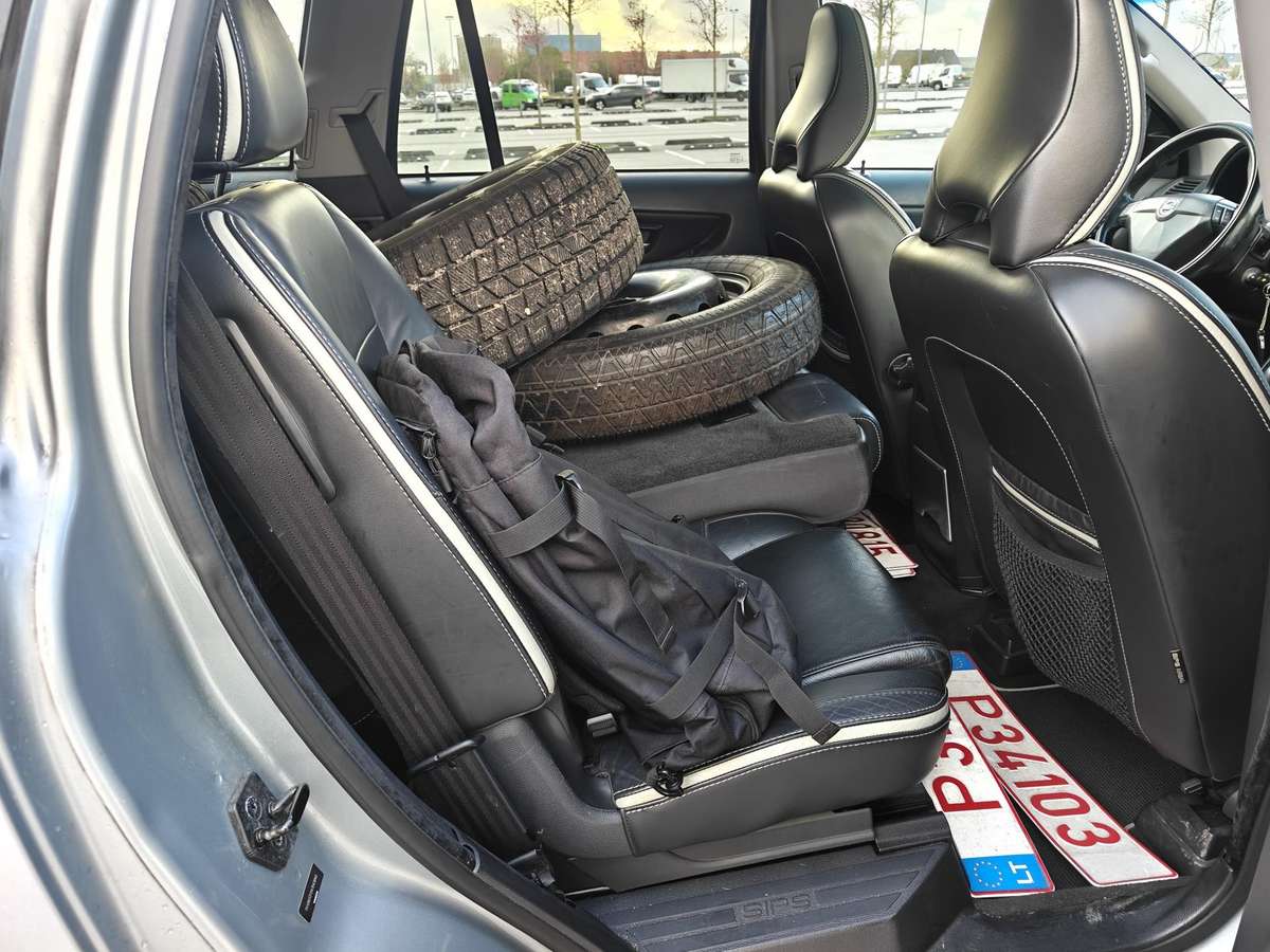 Volvo XC90 2009 — photo 23