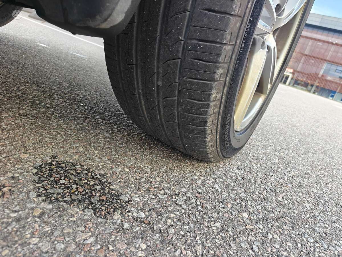 Volvo XC90 2009 — photo 25