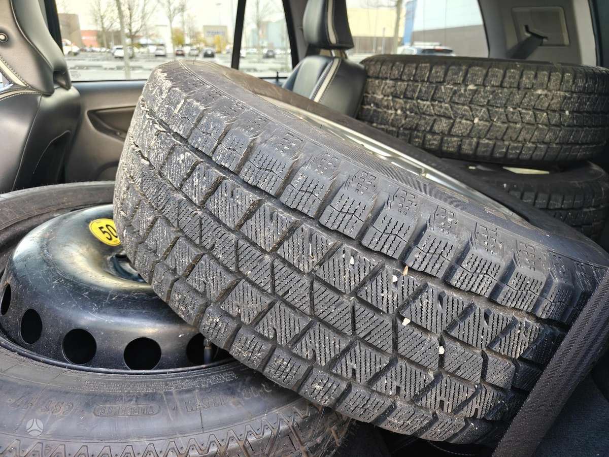 Volvo XC90 2009 — photo 32