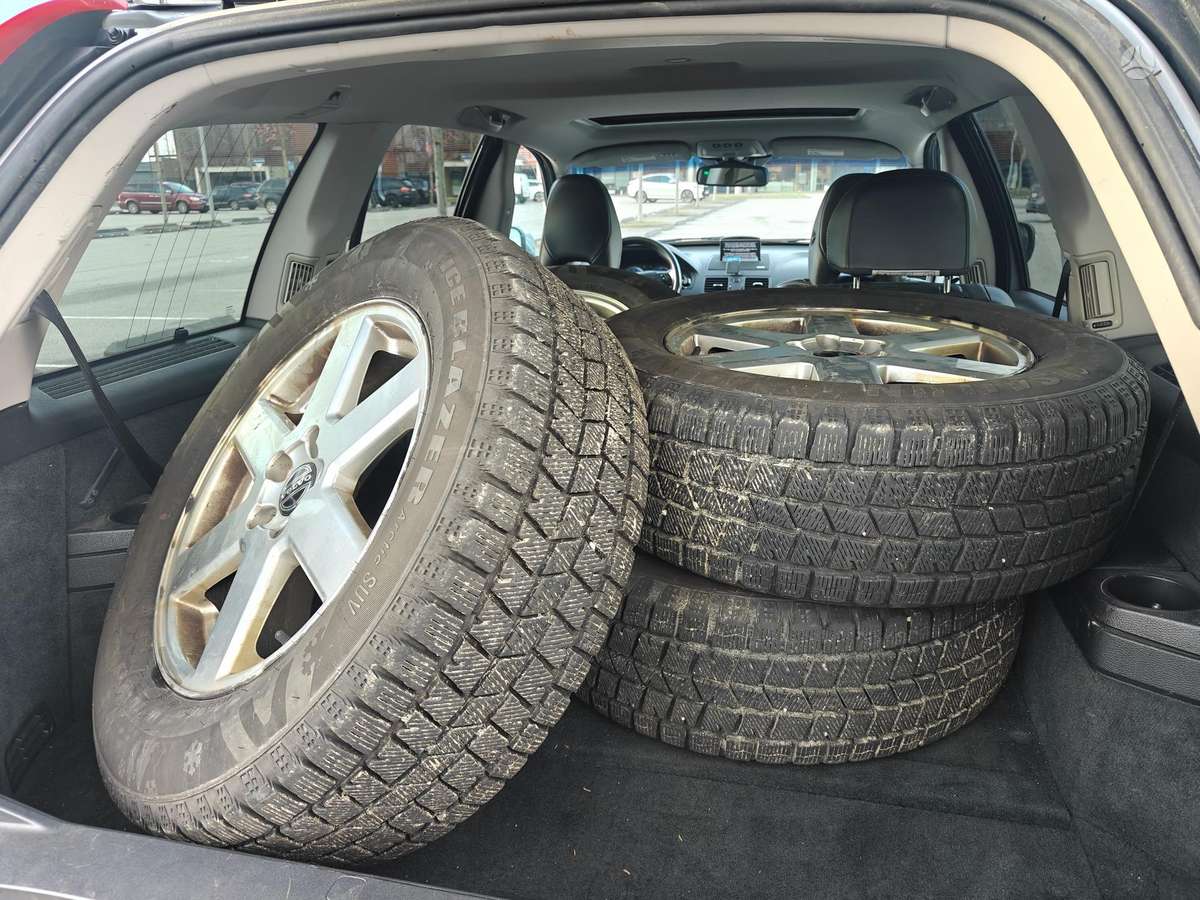 Volvo XC90 2009 — photo 33
