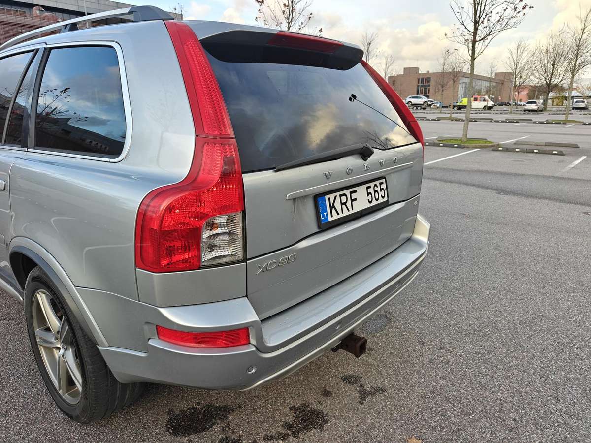 Volvo XC90 2009 — photo 34