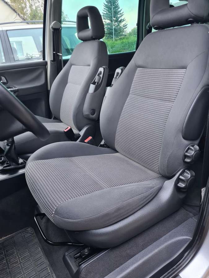 Seat Alhambra 2005 — photo 18