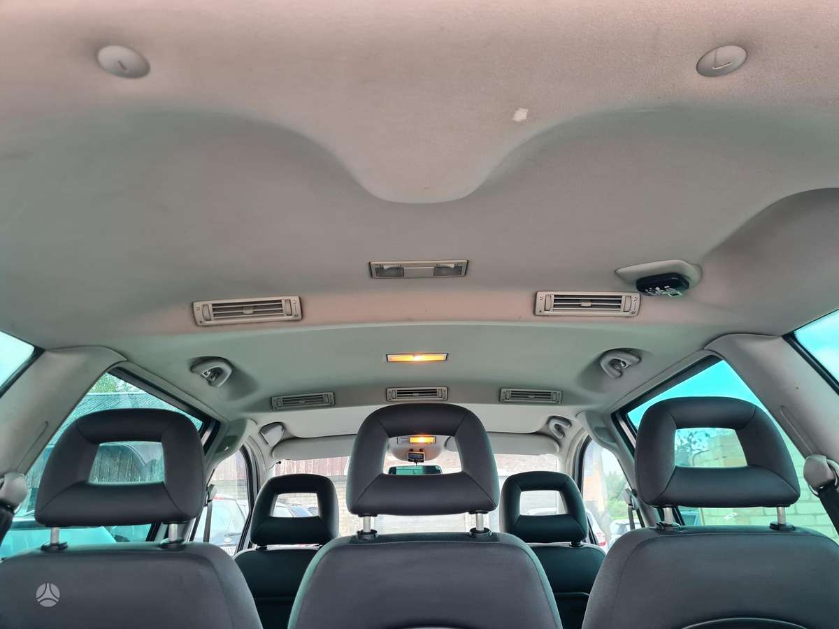 Seat Alhambra 2005 — photo 26