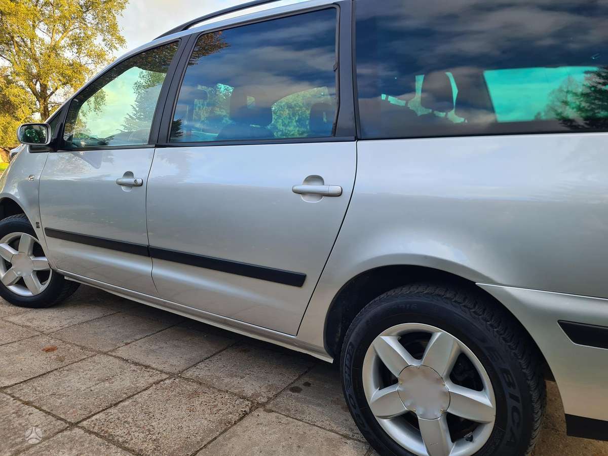 Seat Alhambra 2005 — photo 37