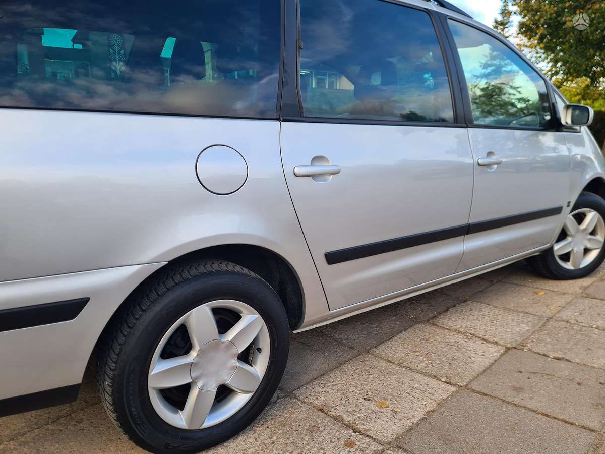 Seat Alhambra 2005 — photo 38