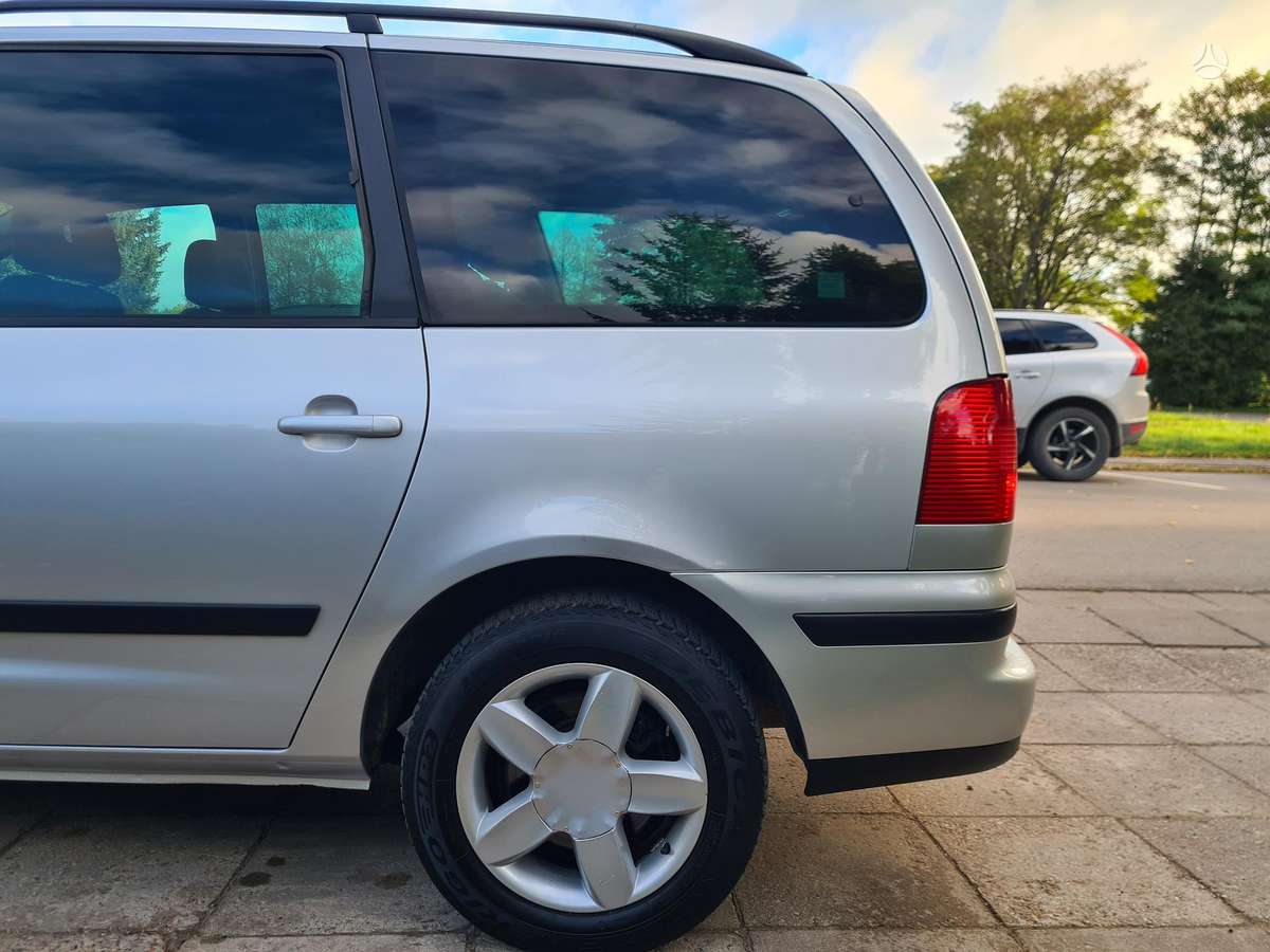 Seat Alhambra 2005 — photo 39