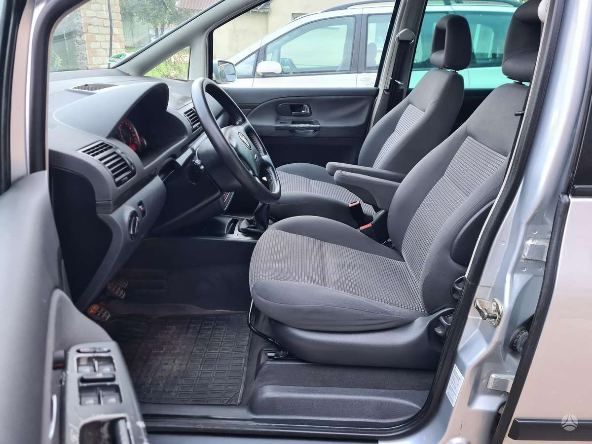 Seat Alhambra 2005 — photo 9