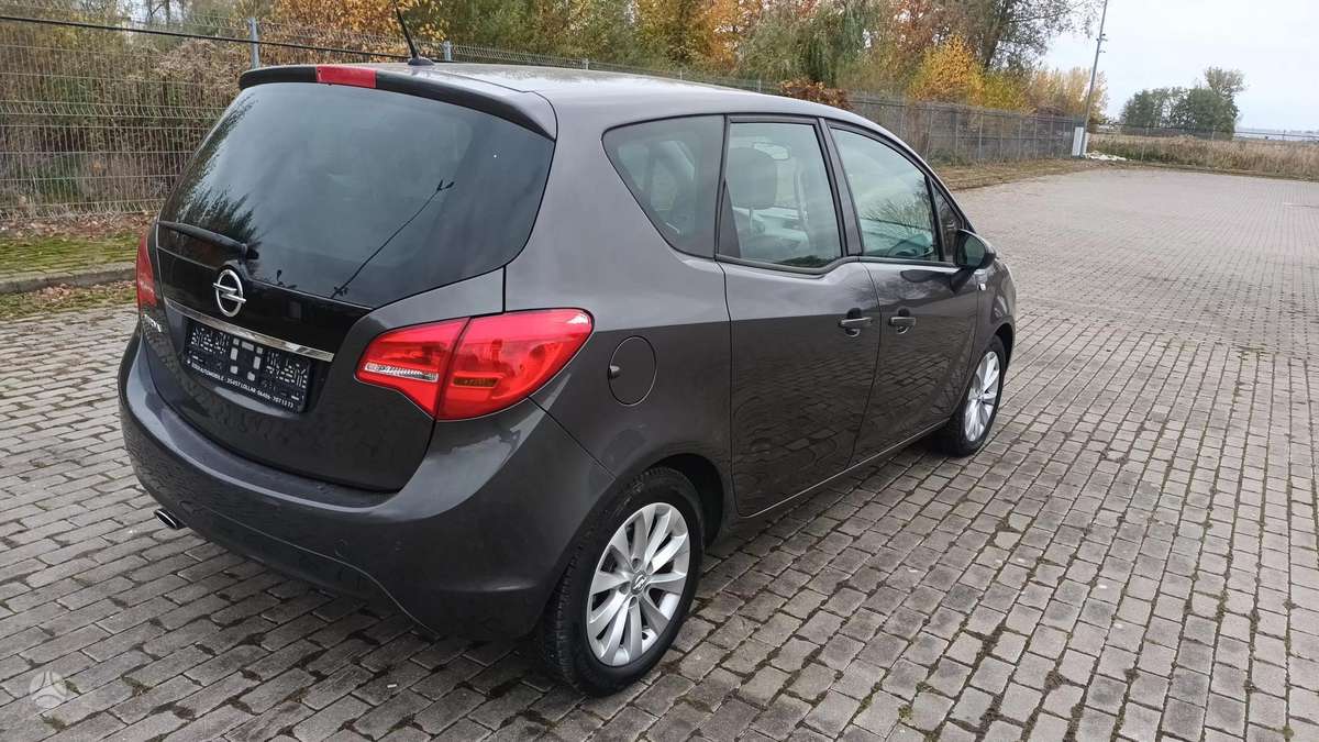 Opel Meriva 2012 — двигун 1364 cm³, 140 HP (103kW)