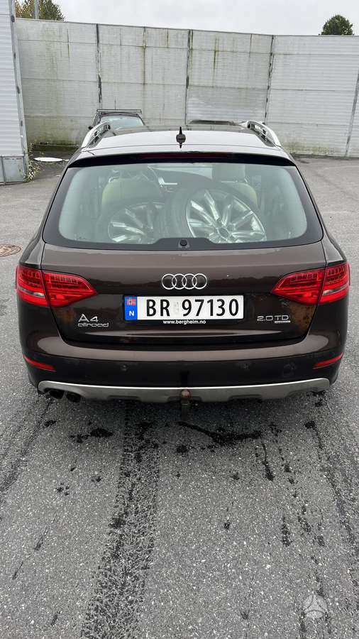 Audi A4 2009 — двигун 1968 cm³, 170 HP (125kW)