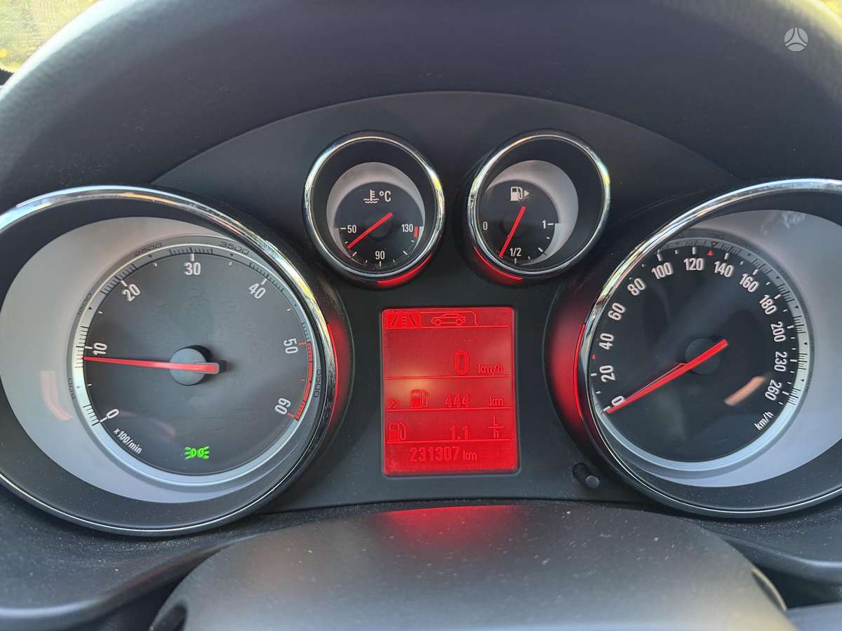 Opel Insignia 2011 — фото 25
