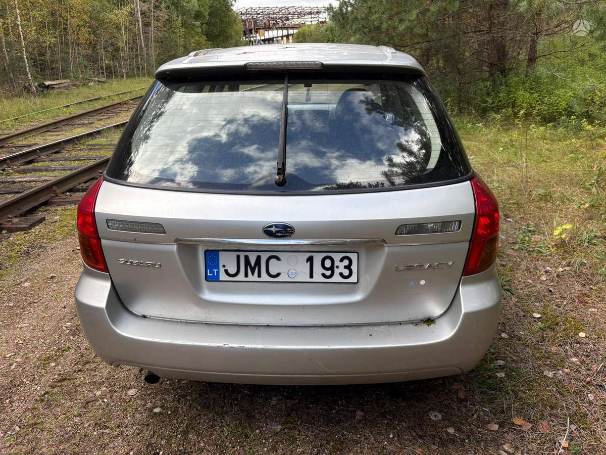 Subaru Legacy 2004 — engine 1994 cm³, 137 HP (101kW)
