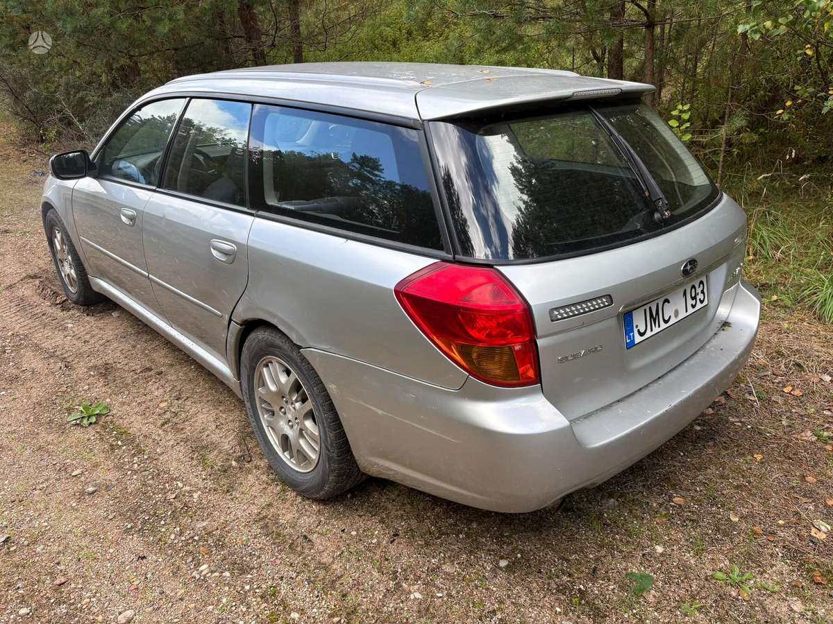 Subaru Legacy 2004 — photo 6