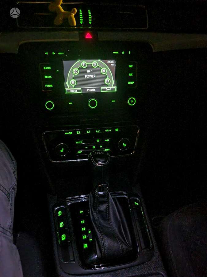 Skoda Superb 2014 — photo 11