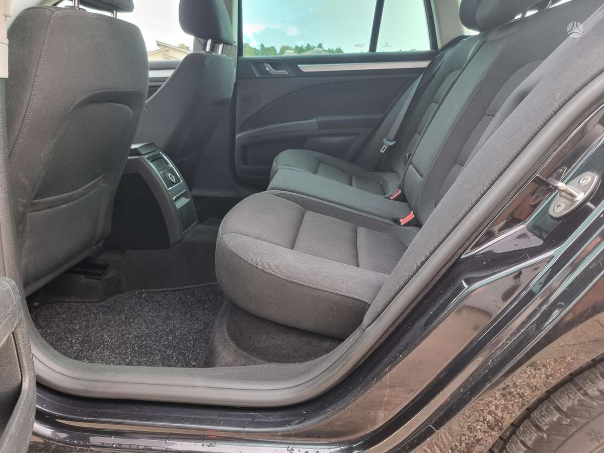 Skoda Superb 2014 — photo 12