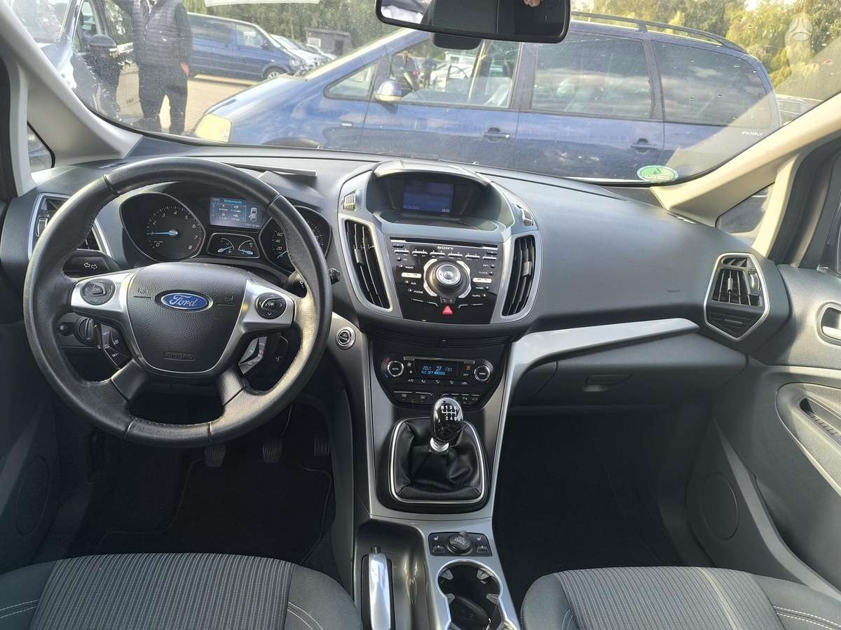 Ford C-MAX 2012 — photo 9